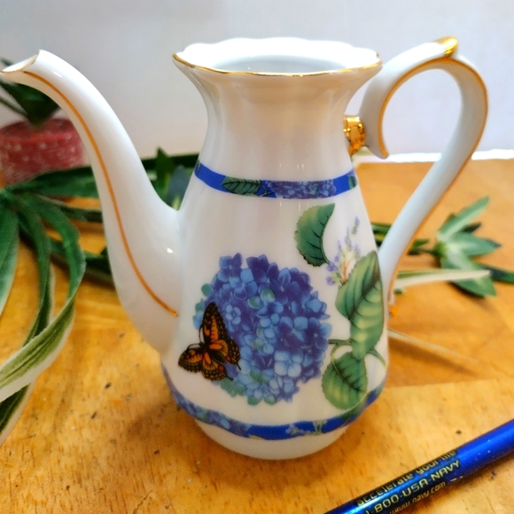 Vintage  mini pitcher hand painted - Picture 4 of 7